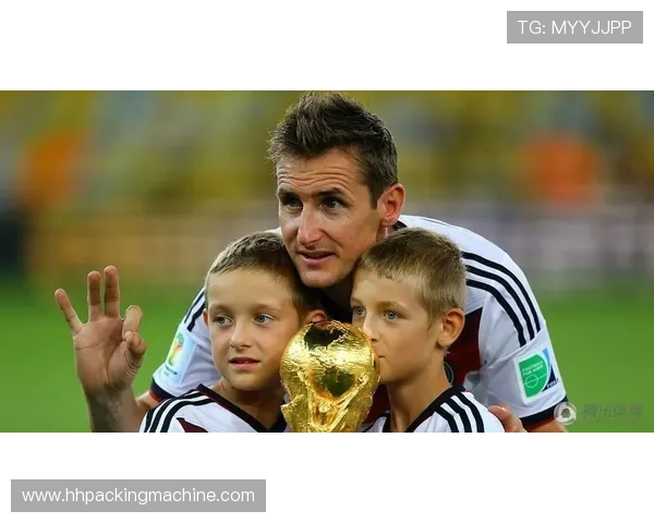 2023年世界杯冠军榜前沿资讯及时更新助你掌握最新足球动态 2023年世界杯冠军榜前沿资讯及时更新助你掌握最新足球动态